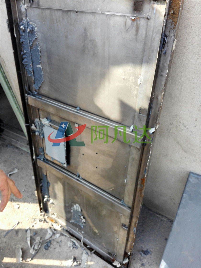 脫漆劑現(xiàn)場應(yīng)用圖片